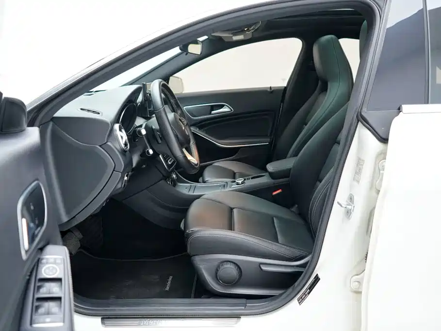 Mercedes-Benz CLA (Import) — миниатюра 5