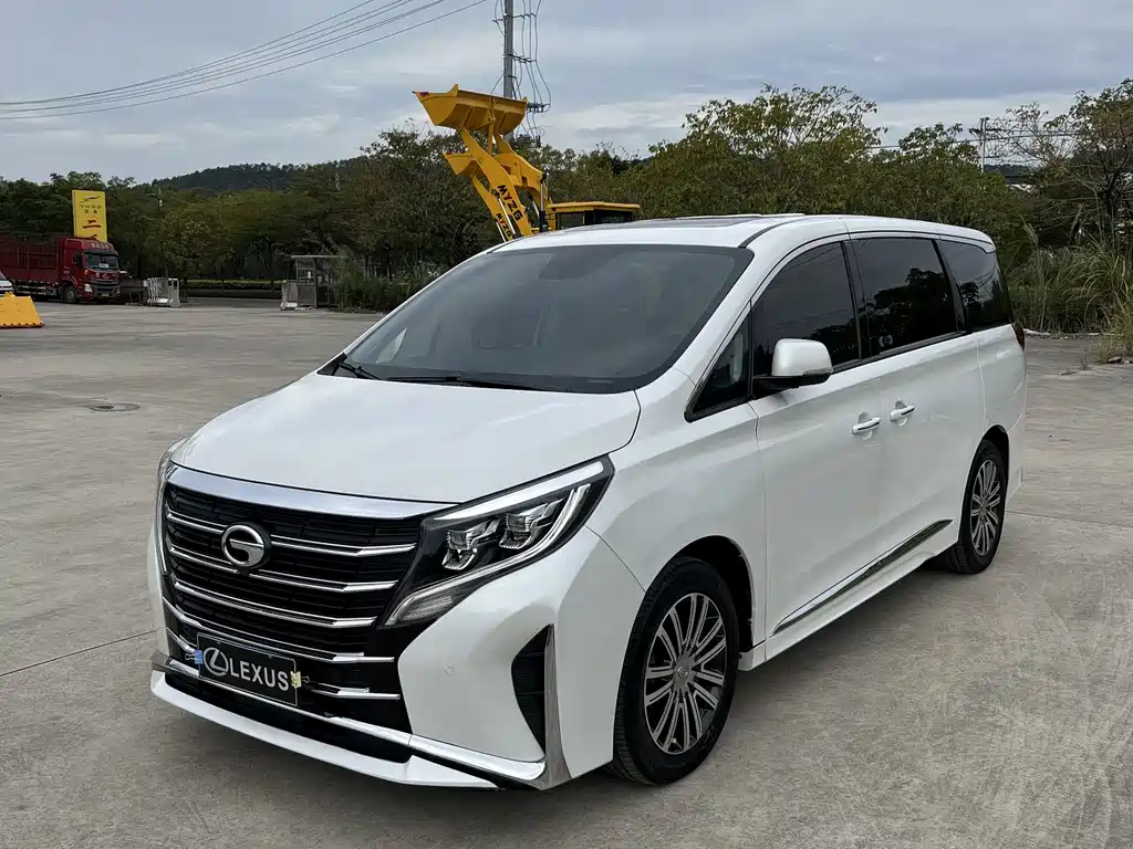 GAC TRUMPCHI M8