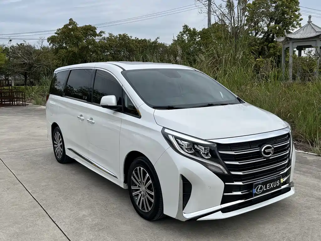 GAC TRUMPCHI M8