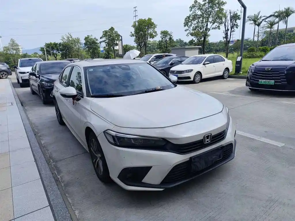 Honda Civic — миниатюра 9