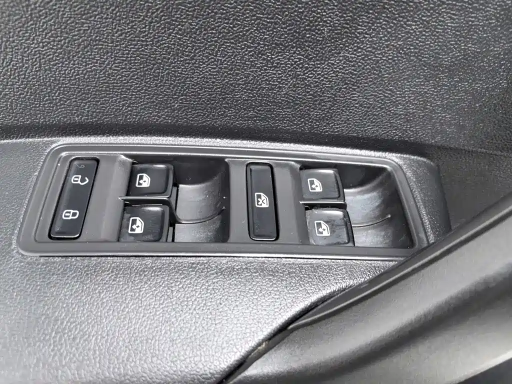 Volkswagen Santana — миниатюра 9