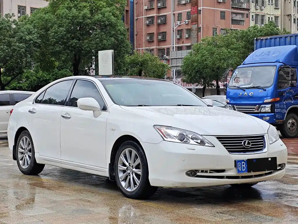 Lexus ES — миниатюра 3