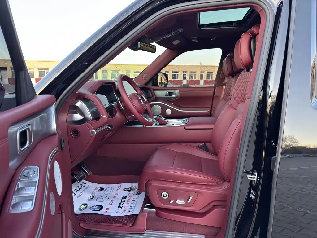 TANK TANK 700 NEW ENERGY