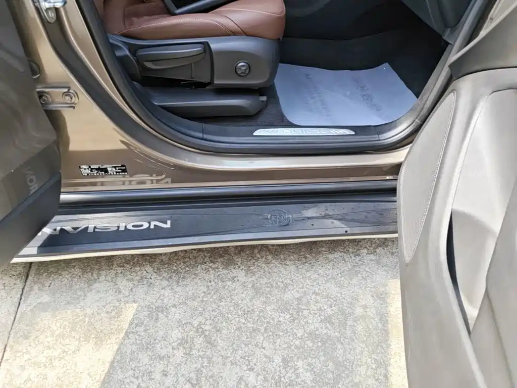 Buick Envision Plus — миниатюра 21