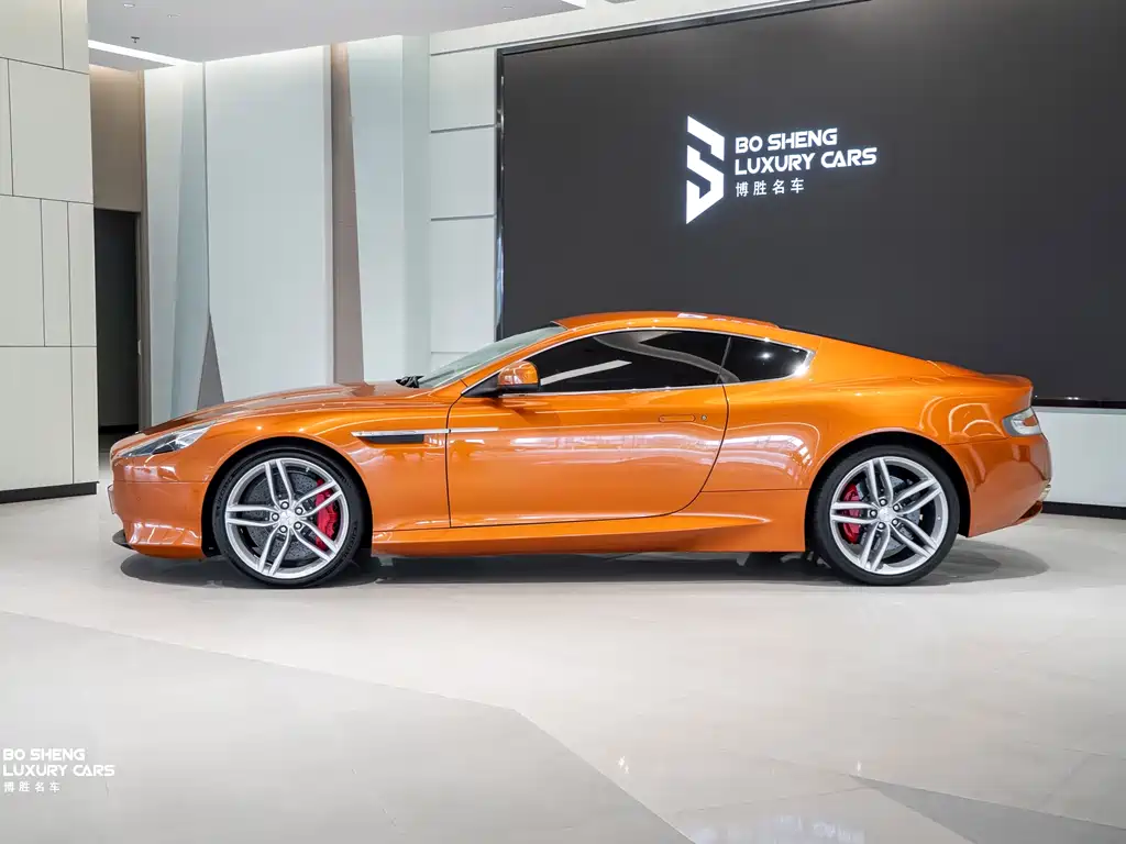 Aston Martin Virage — миниатюра 4