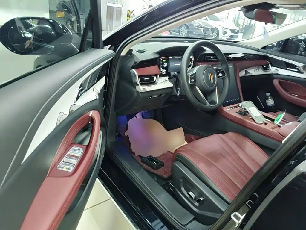 Hongqi Hongqi H5 — миниатюра 16