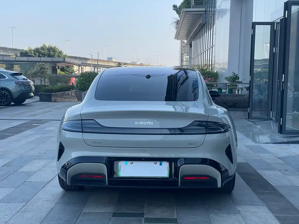 XIAOMI CAR XIAOMI SU7