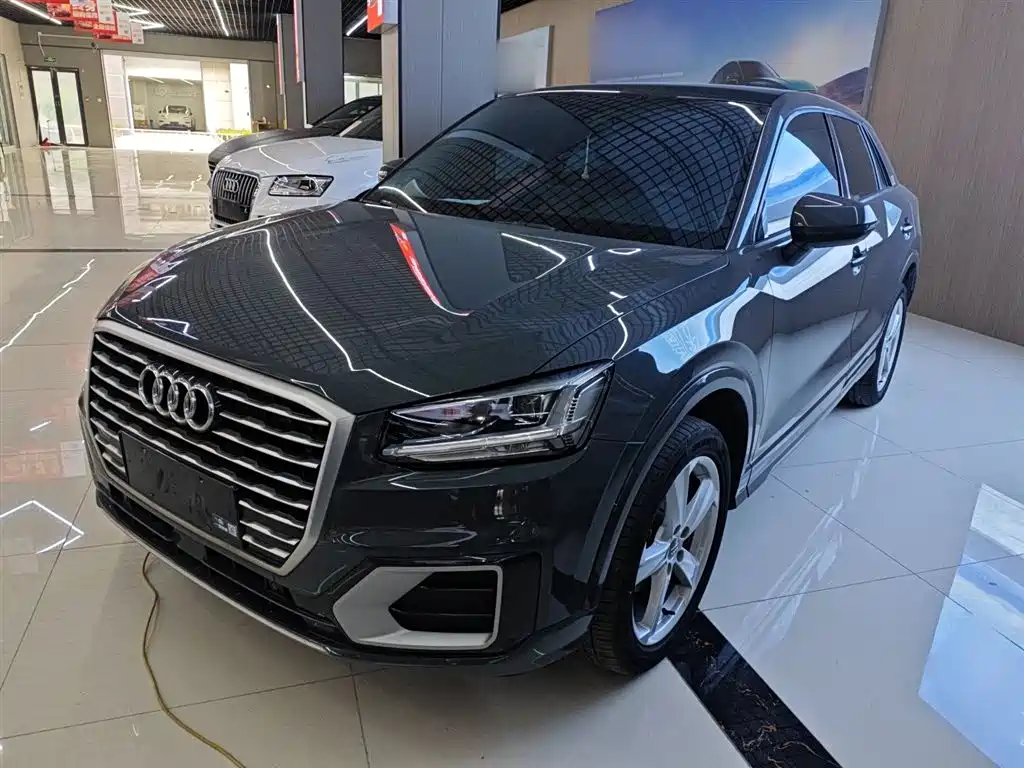 Audi Q2L 2021