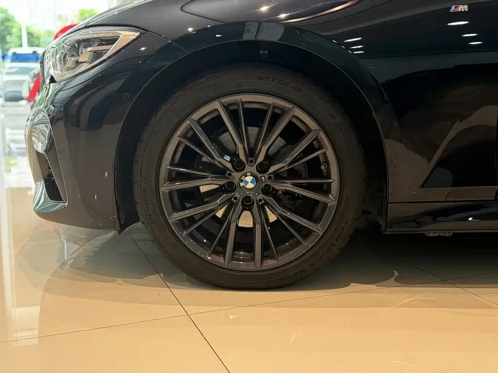 BMW 3 Series — миниатюра 24