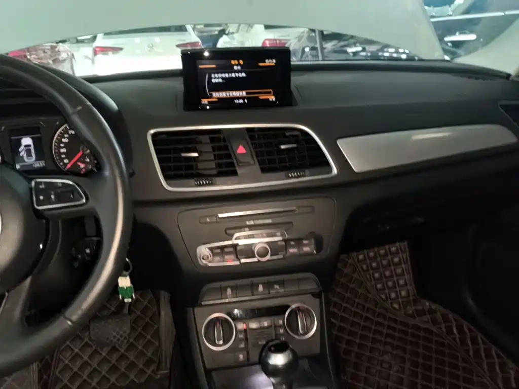 Audi Q3 — миниатюра 13