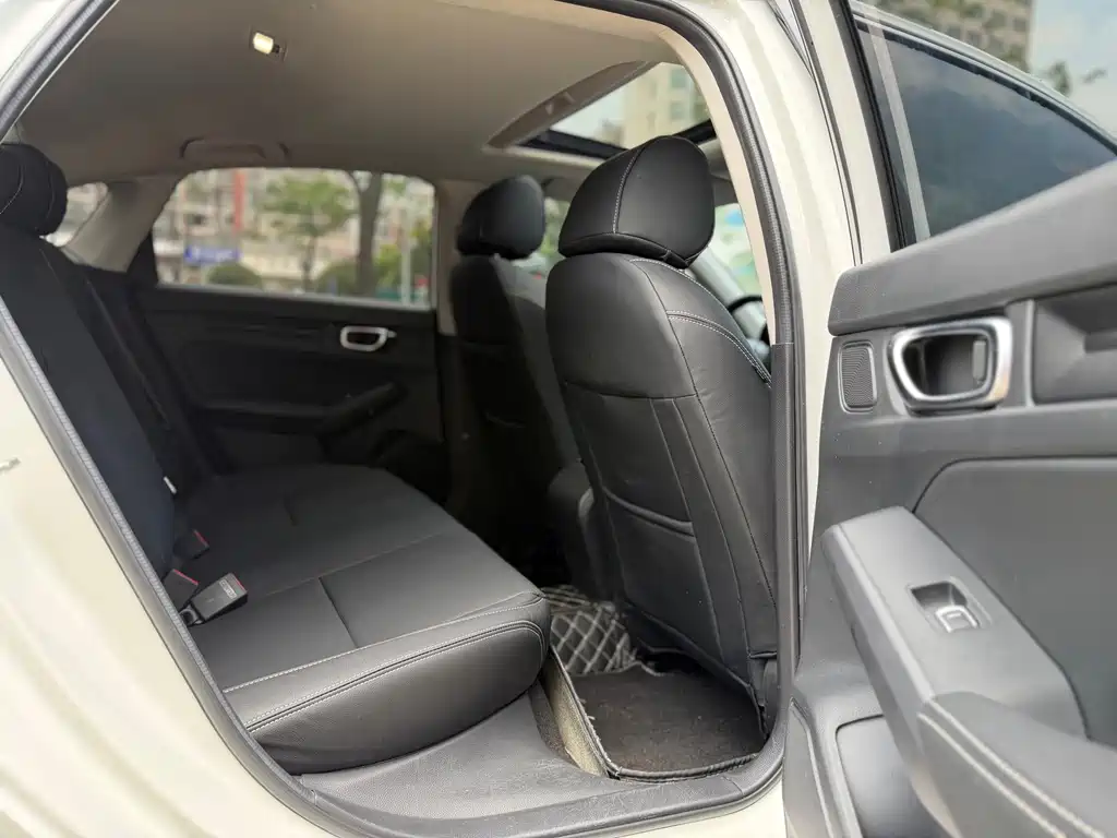 Honda Civic — миниатюра 10