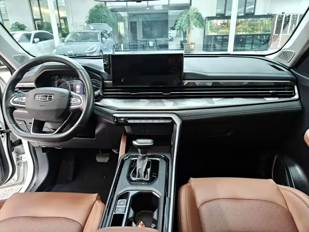 Geely Vision X6 — миниатюра 17