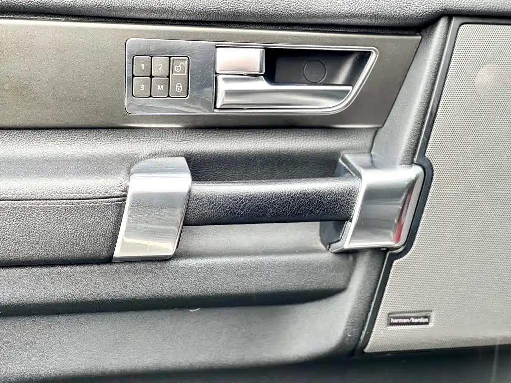 Land Rover Discovery — миниатюра 9