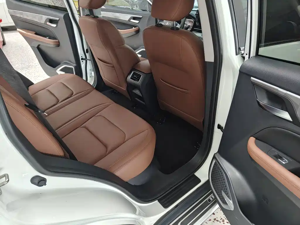Geely Vision X6 — миниатюра 15