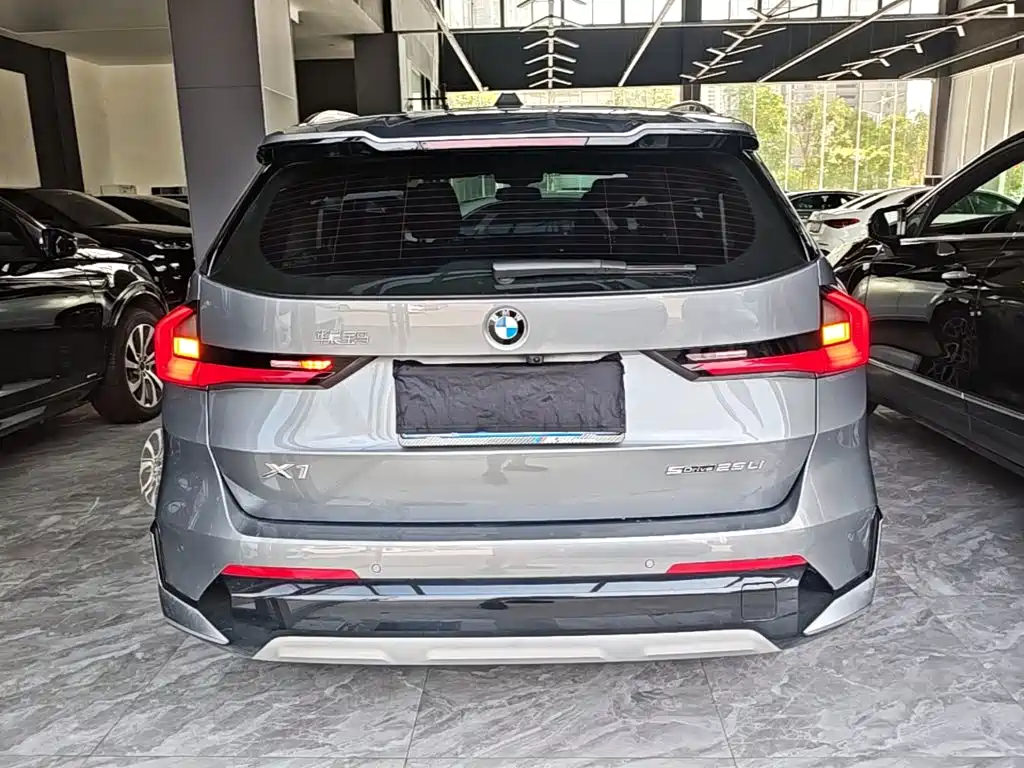 BMW X1 — миниатюра 6