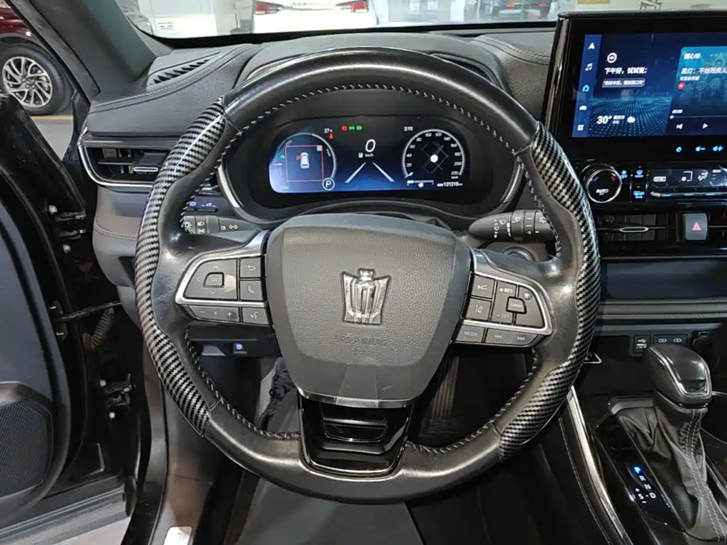 Toyota Crown Kluger — миниатюра 11
