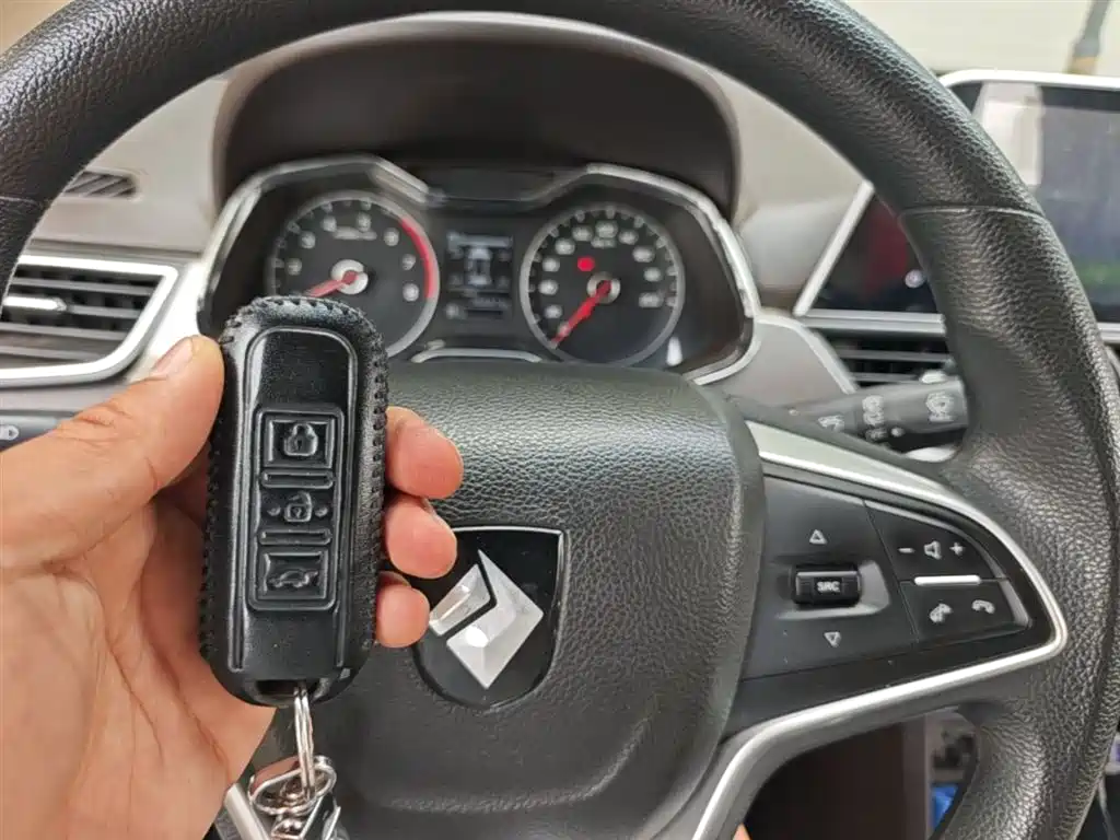 Baojun 310W 2017 1.5L MT Luxury VI