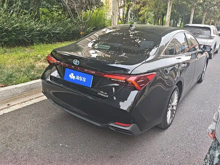 Toyota Avalon — миниатюра 3
