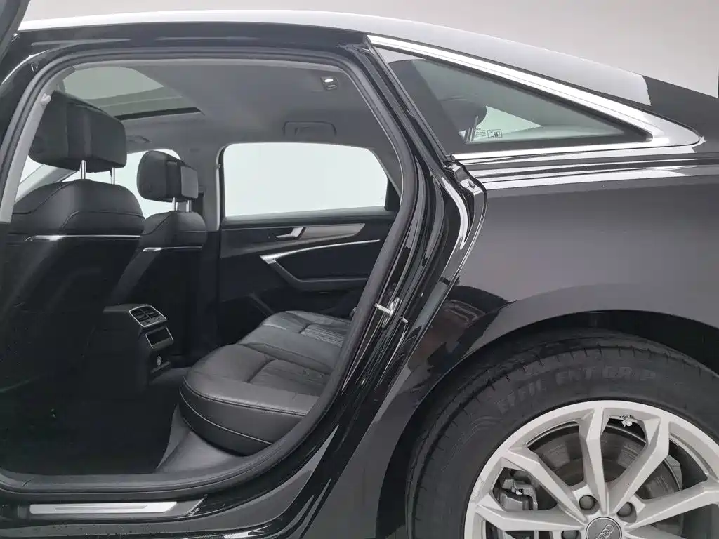Audi A6L — миниатюра 15