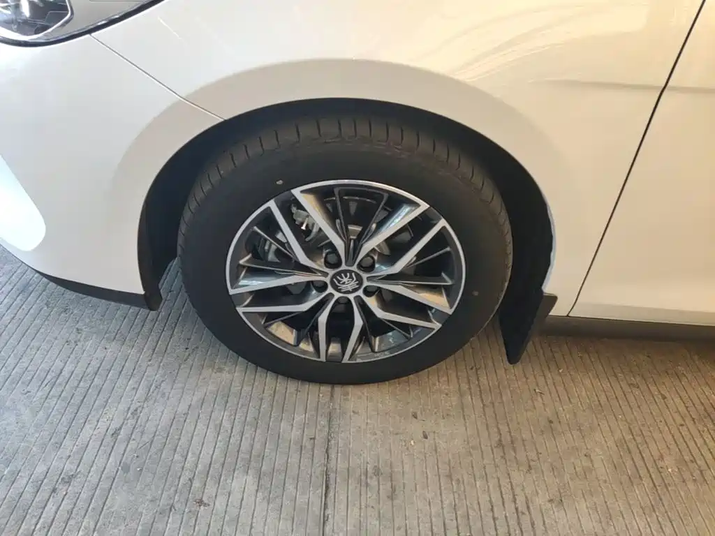 BYD Qin PLUS — миниатюра 23