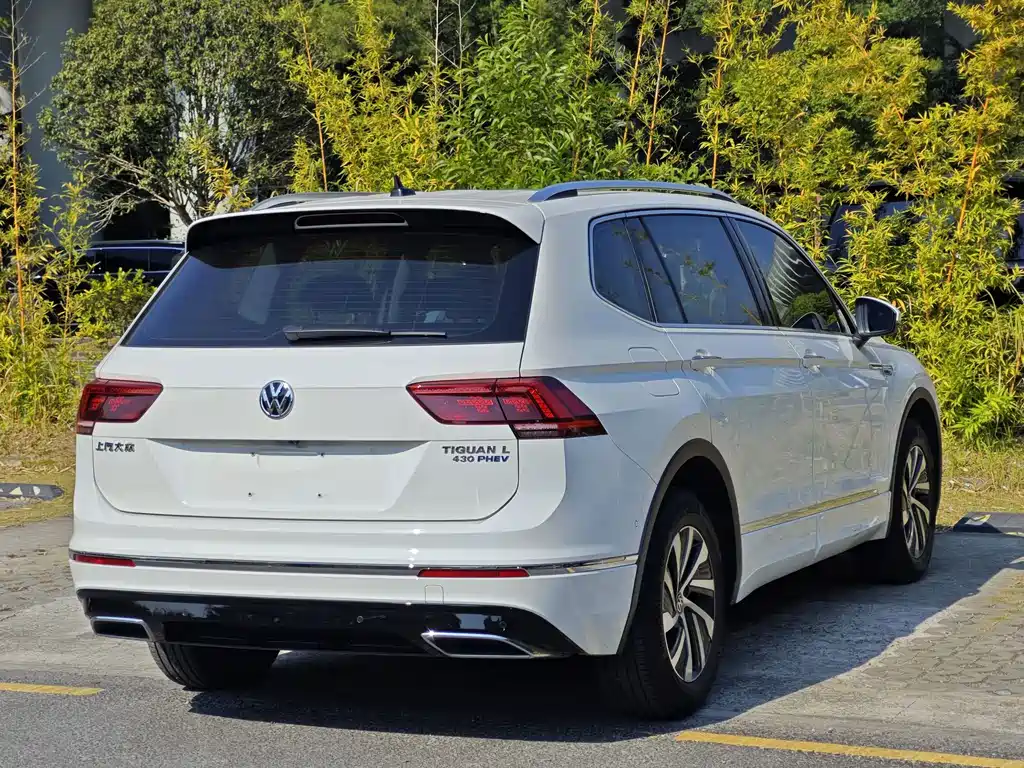 Volkswagen Tiguan L PHEV — миниатюра 6