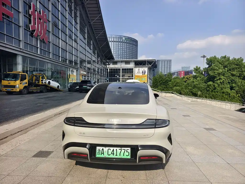 Xiaomi SU7 — миниатюра 6