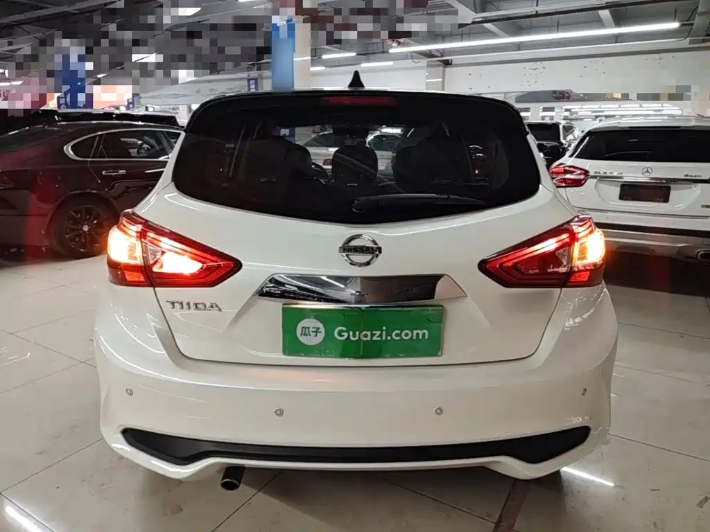 Nissan Tiida — миниатюра 6