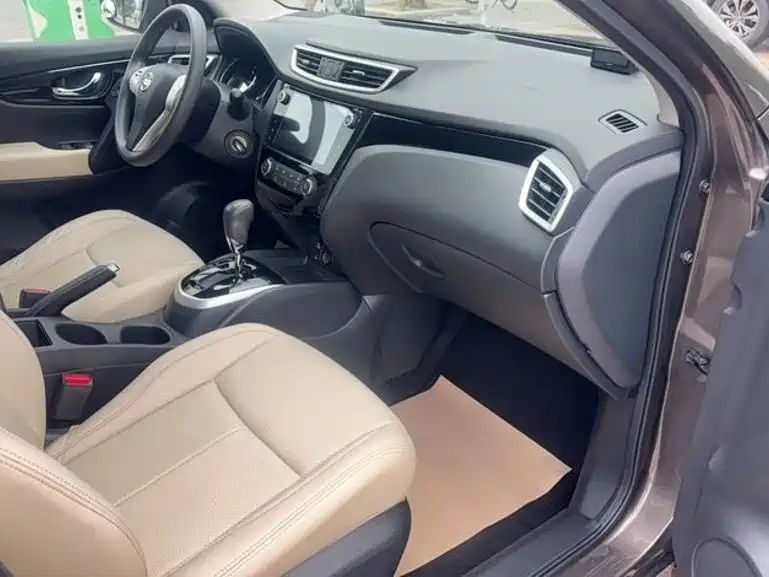 Nissan Qashqai — миниатюра 8