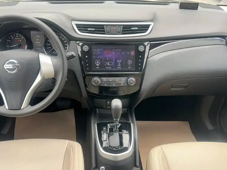Nissan Qashqai — миниатюра 7