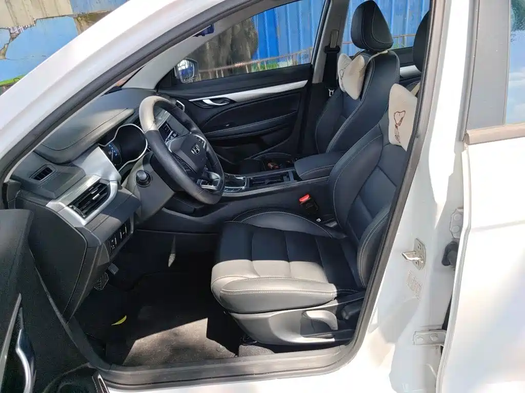 Geely Emgrand — миниатюра 11