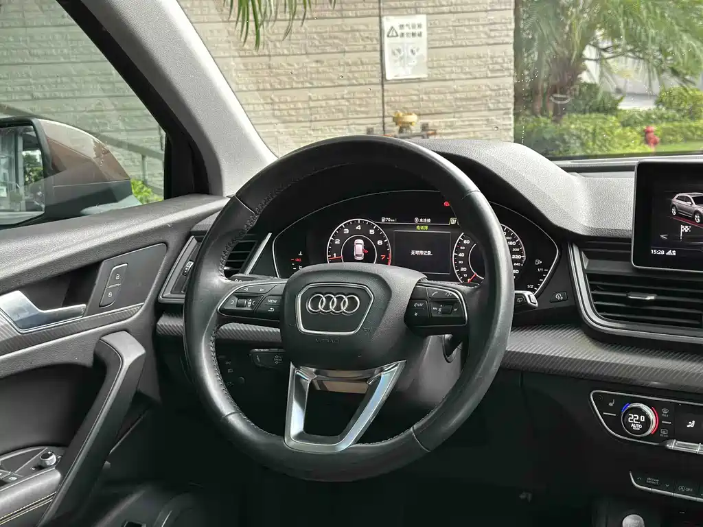 Audi Q5L — миниатюра 14