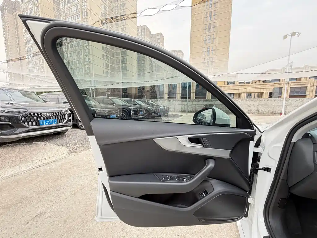 Audi A4L — миниатюра 15