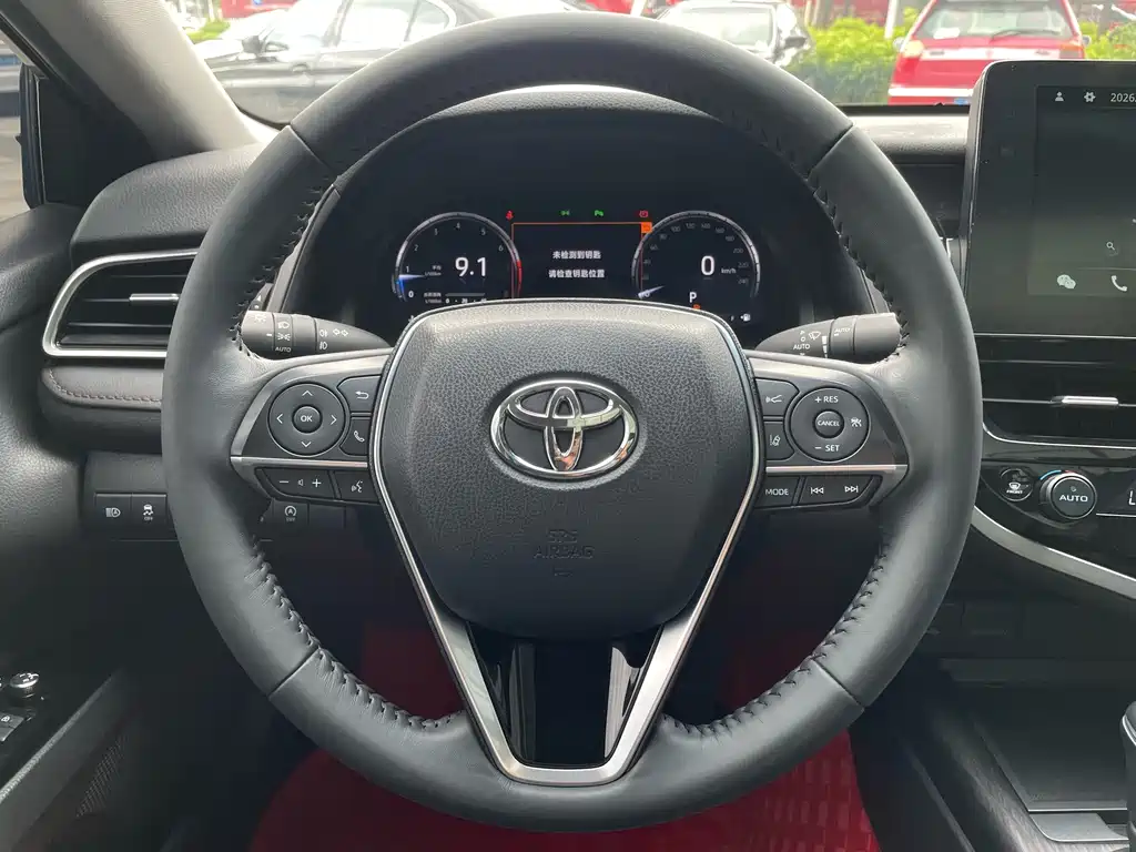 Toyota Camry — миниатюра 20