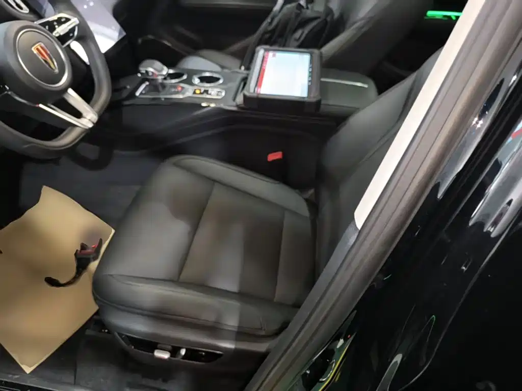 Hongqi Hongqi HS3 PHEV — миниатюра 15