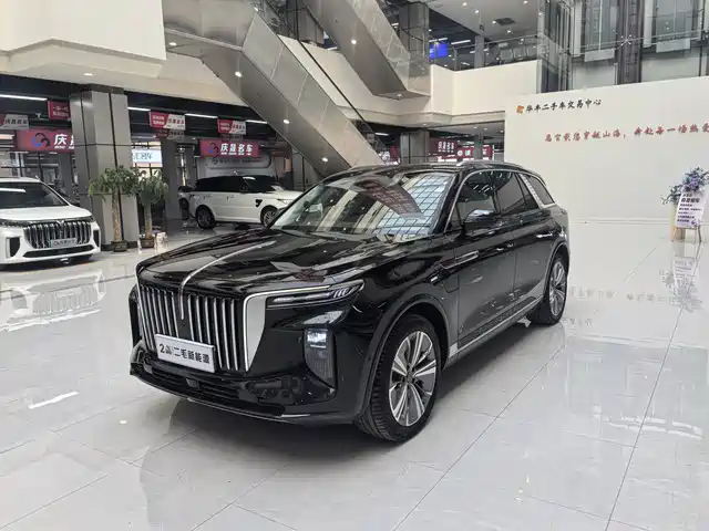 2023 Hongqi E-HS9