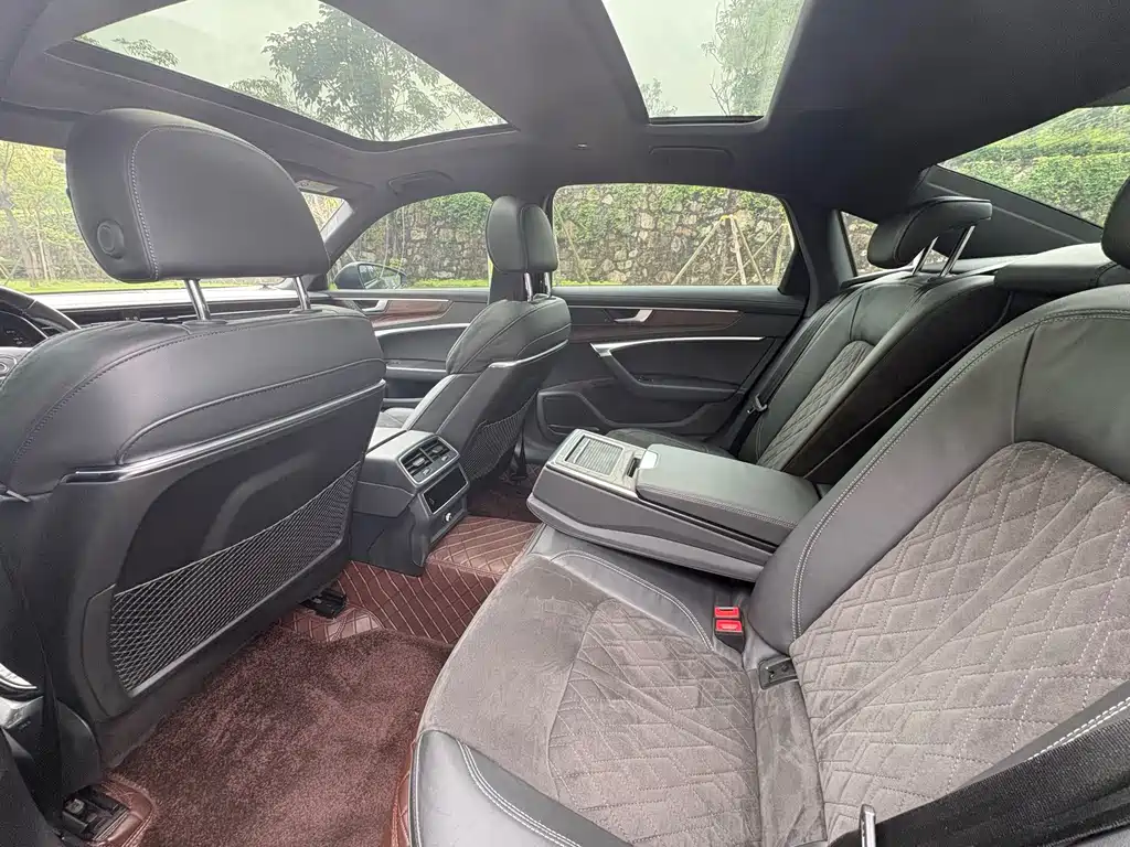 Audi A6L — миниатюра 6