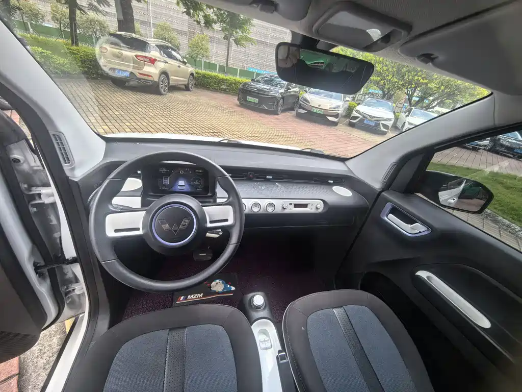 Wuling MINIEV — миниатюра 7