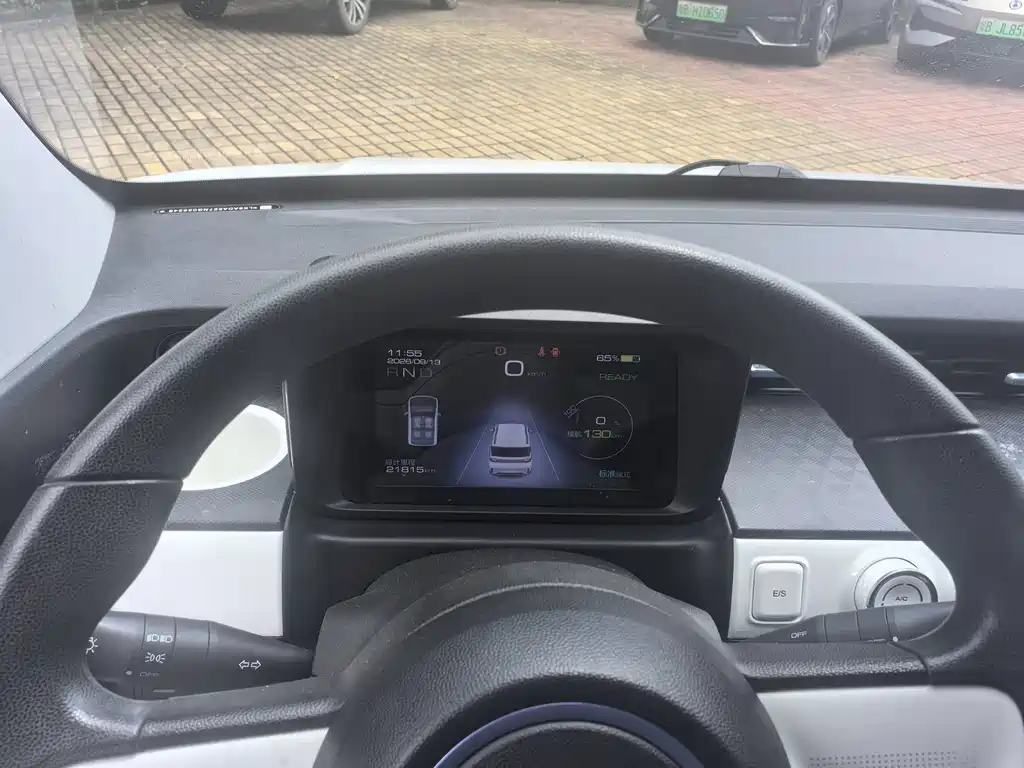 Wuling MINIEV — миниатюра 12