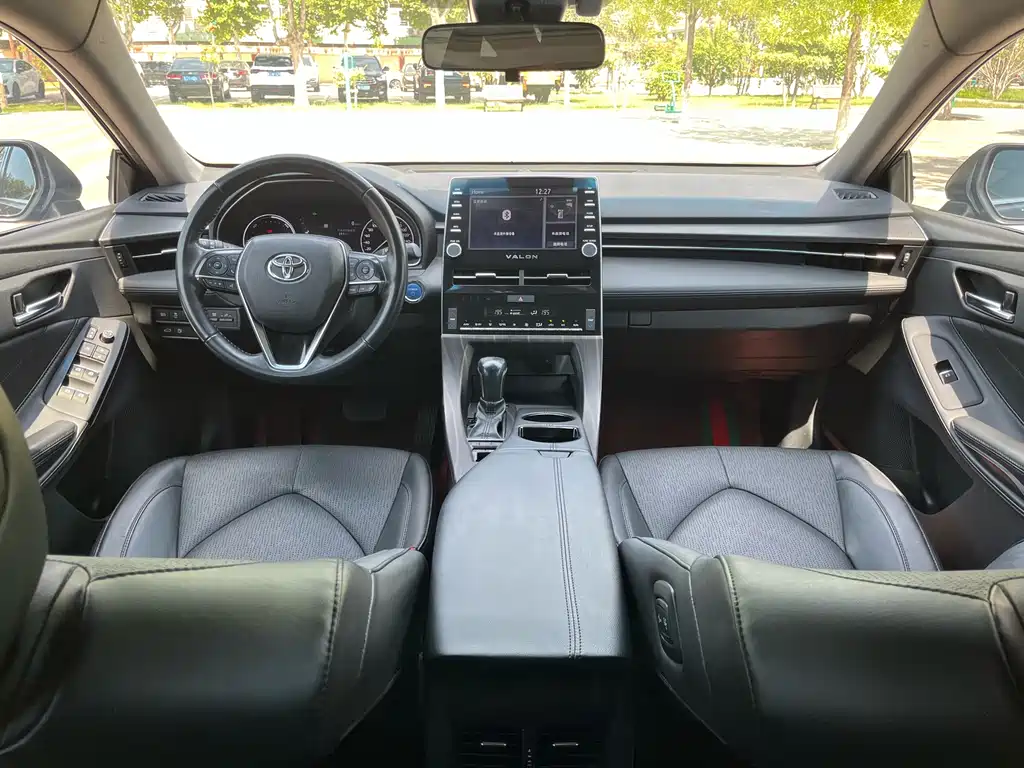 Toyota Avalon — миниатюра 9