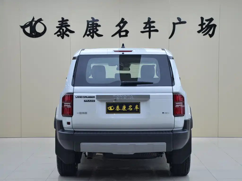 Toyota Land Cruiser Prado 2025 2.4T TX 5 мест