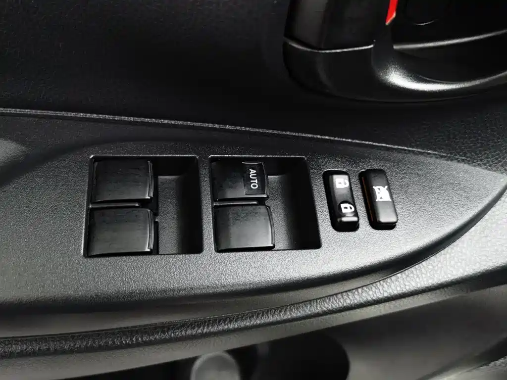 Toyota Vios — миниатюра 9