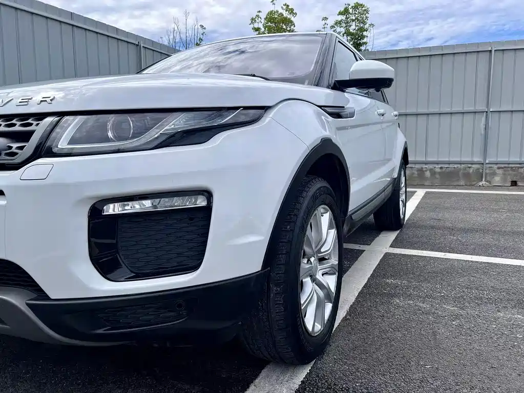 Land Rover Evoque — миниатюра 7