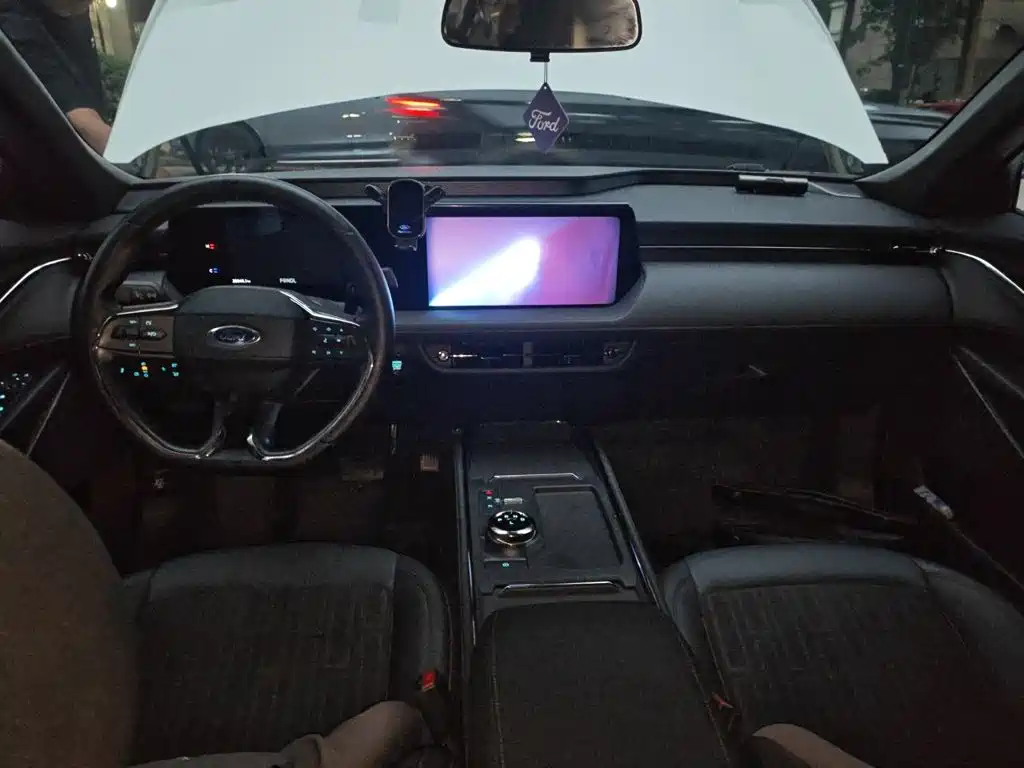 Ford Mondeo — миниатюра 5