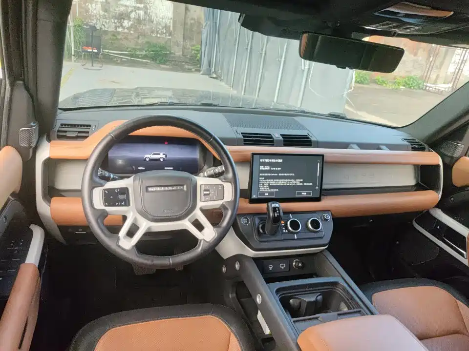 Land Rover Defender — миниатюра 5