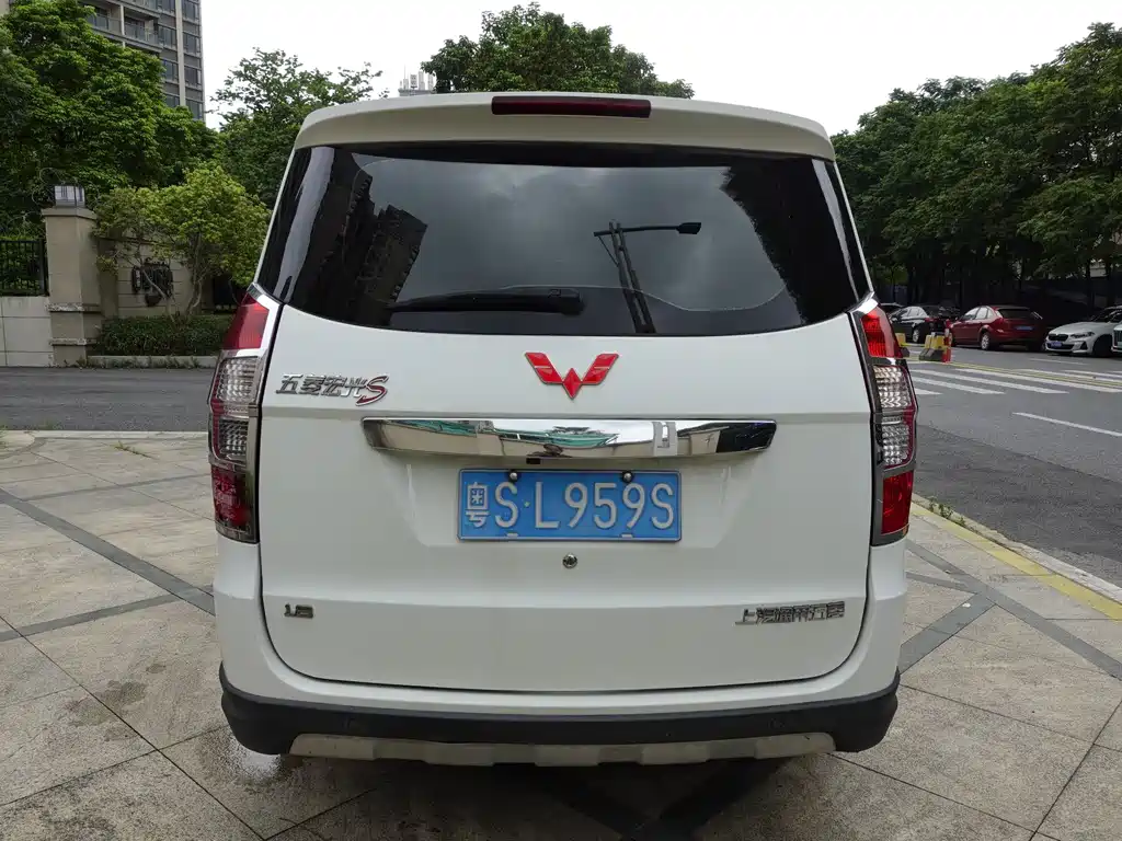Wuling Hongguang — миниатюра 5