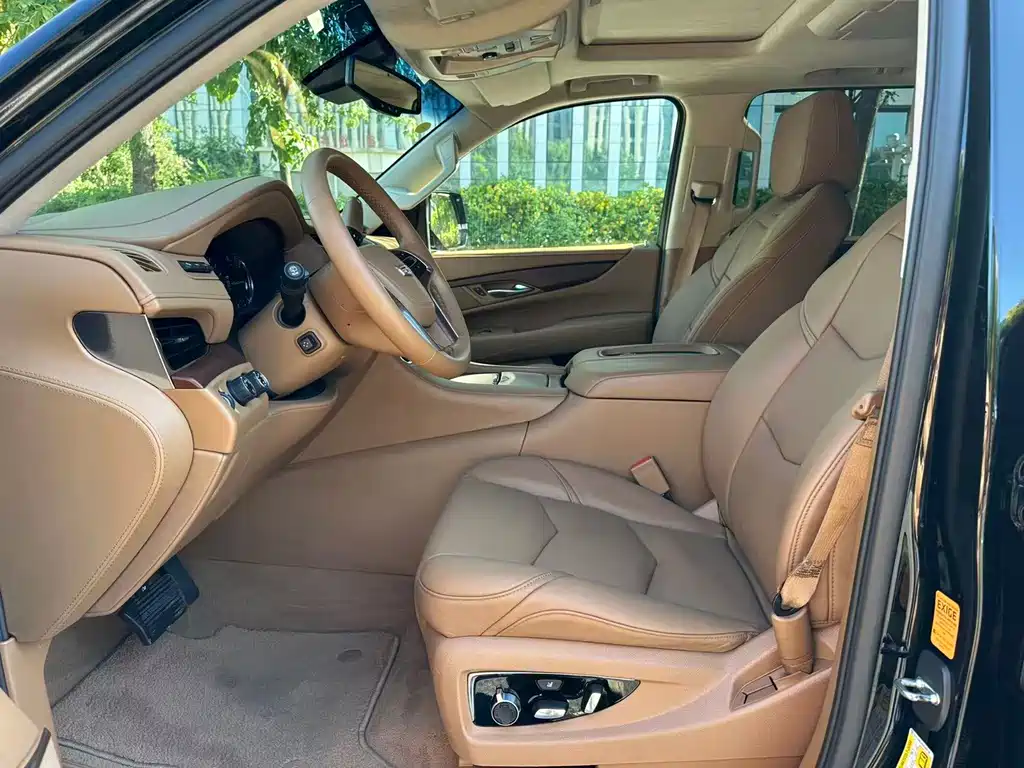 Cadillac Escalade — миниатюра 19