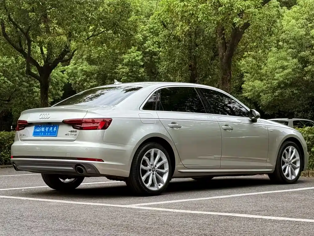 Audi A4L — миниатюра 5