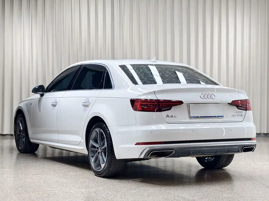 Audi A4L — миниатюра 4