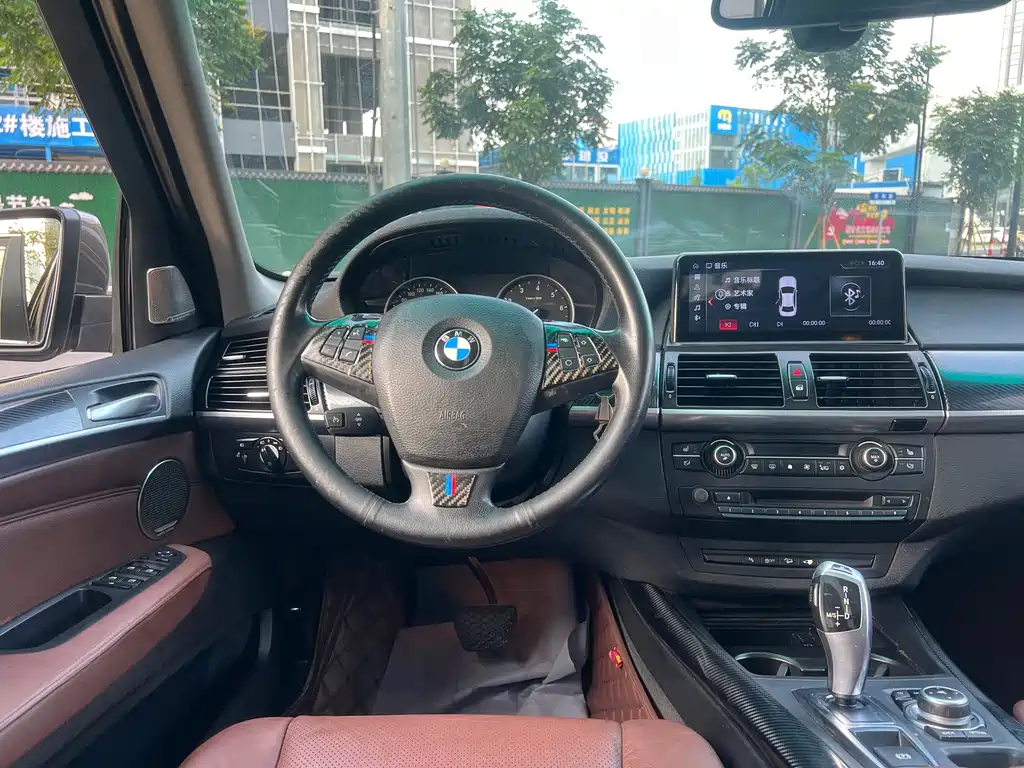 BMW X5 (Import) — миниатюра 10