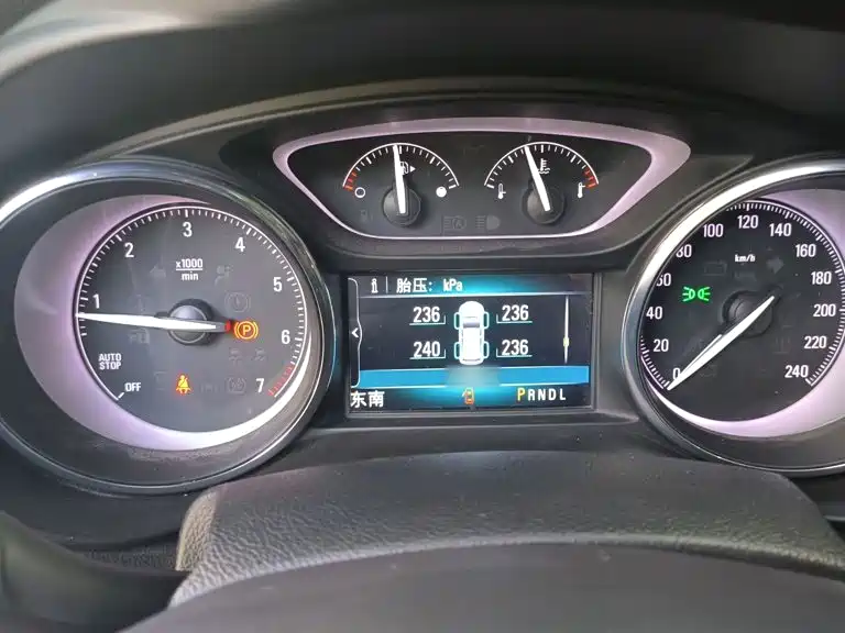 Buick Envision Plus — миниатюра 4